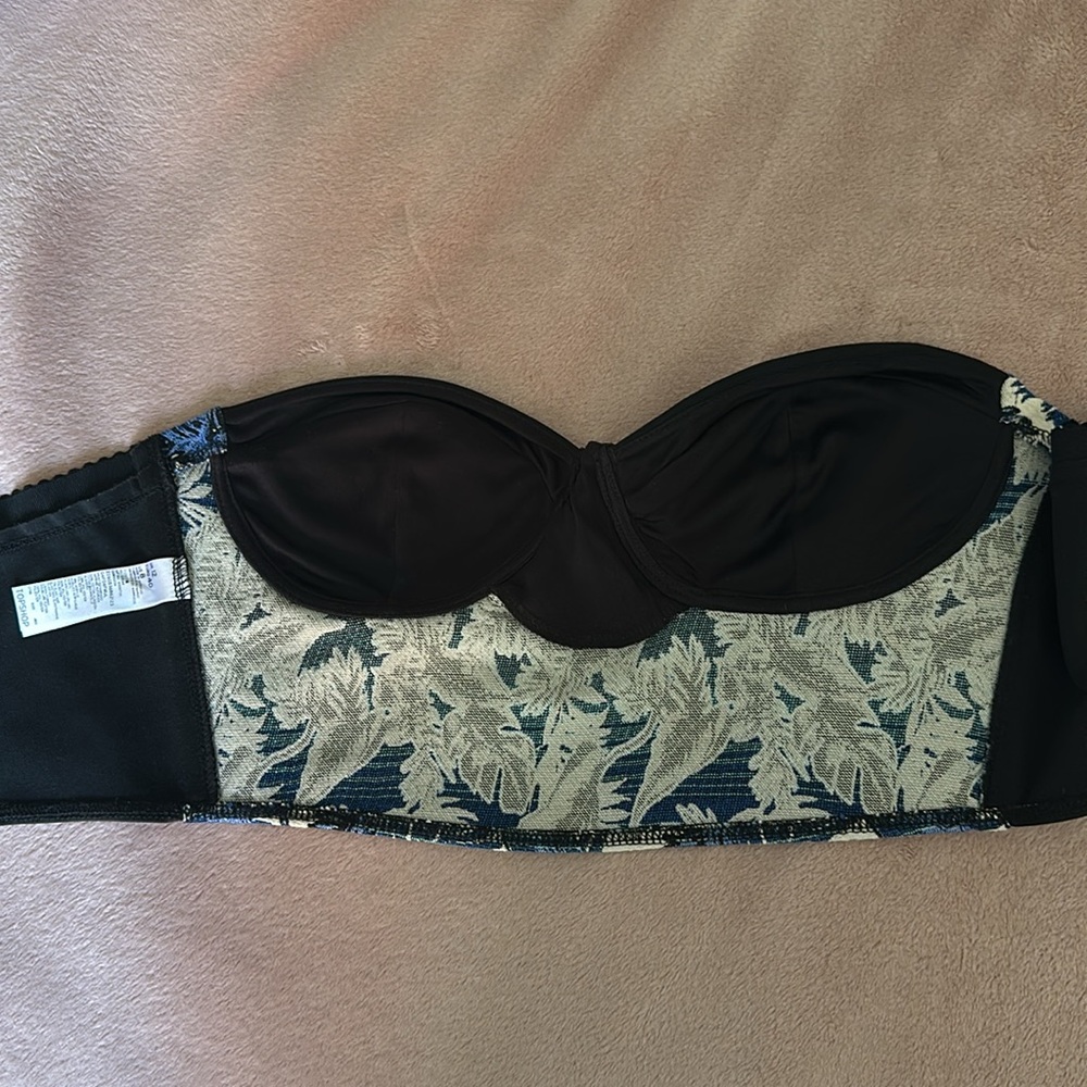 Topshop tropical crop top - Picture 3 of 3